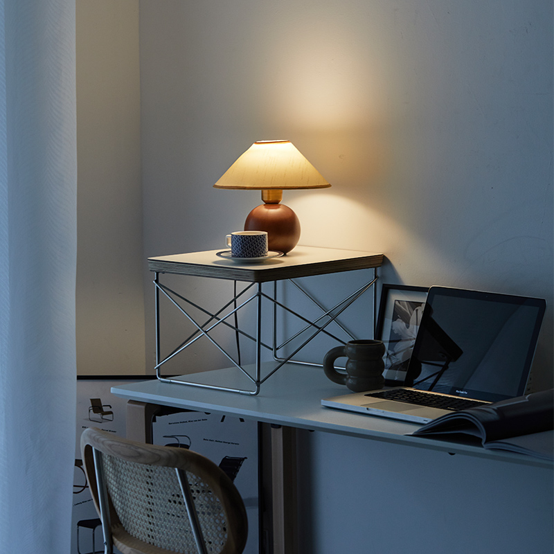 DECOPAI eames LTR side table,  - مراجعة Desk Setup Ideas وسعره