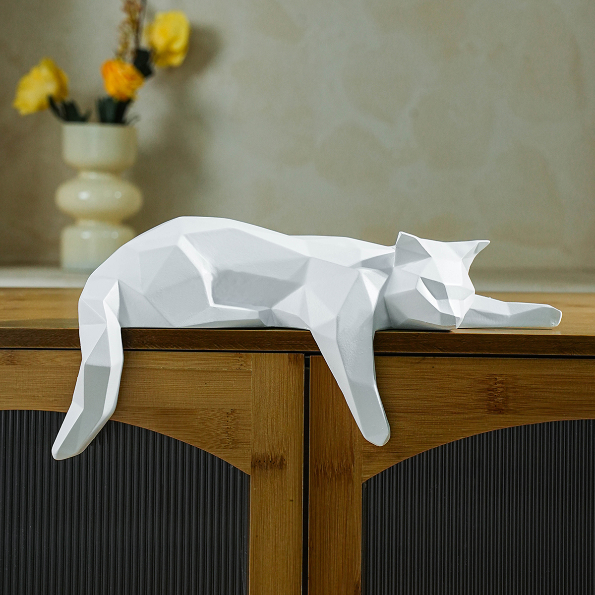 White Black Cat Statue - Geome - مراجعة Desk Setup Black وسعره